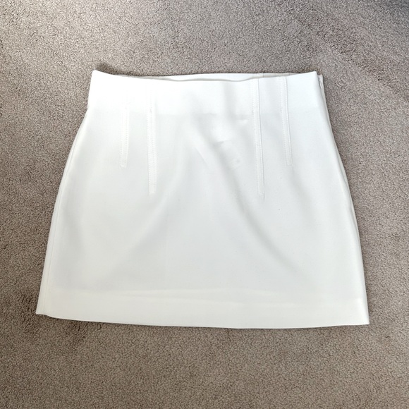 ZARA High-waisted White skirt (size M) - Picture 1 of 5